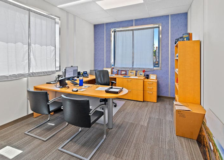 Modular Offices Modern conference room design for effective meetings.