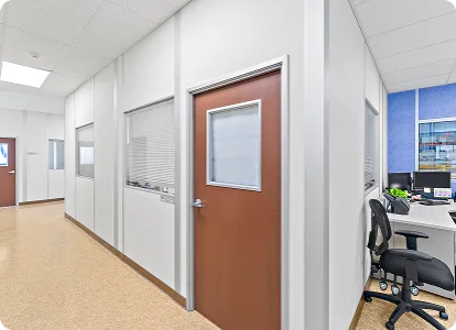 Modular wall installation with office door